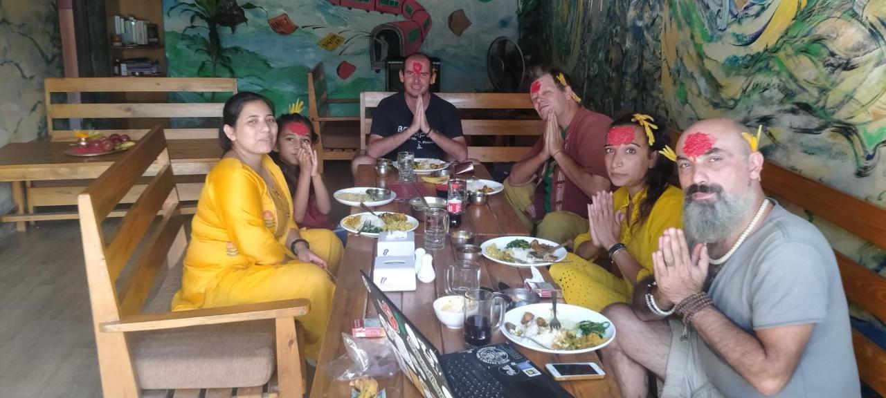Pokhara Metro Eco Hotel Luaran gambar