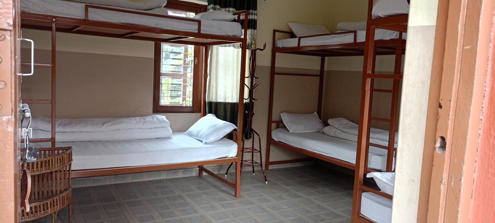 Pokhara Metro Eco Hotel Bilik gambar