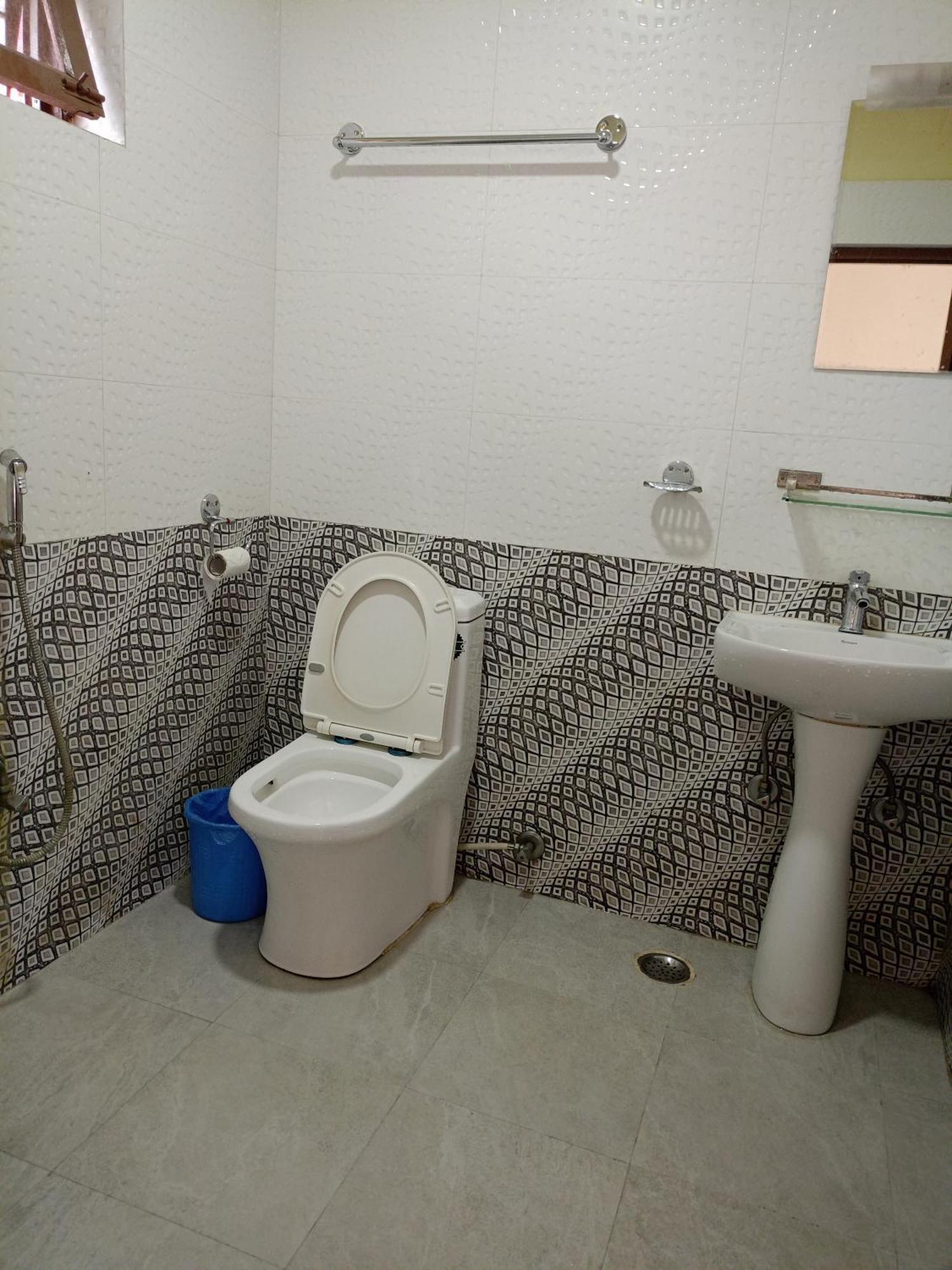Pokhara Metro Eco Hotel Luaran gambar
