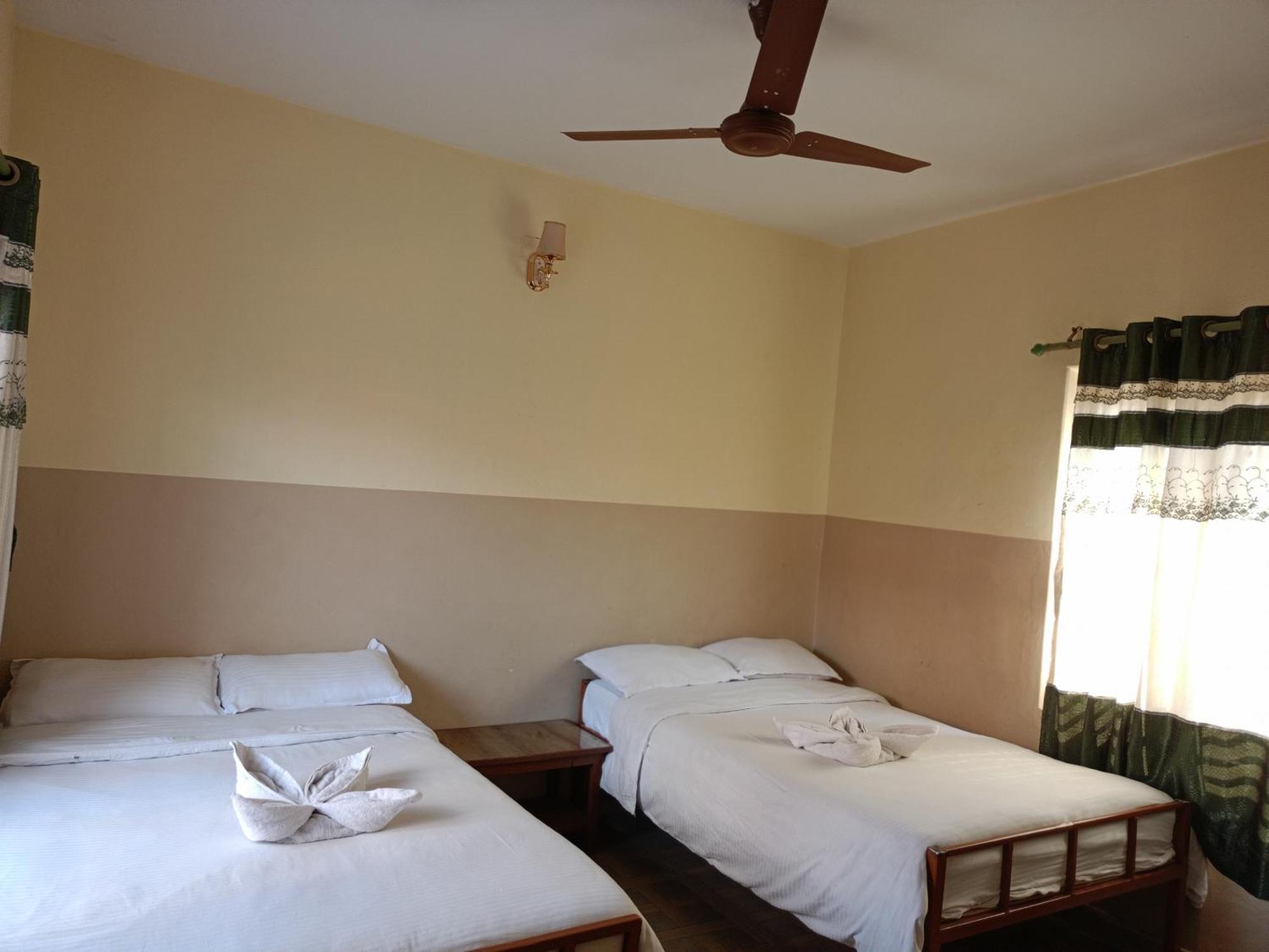 Pokhara Metro Eco Hotel Luaran gambar