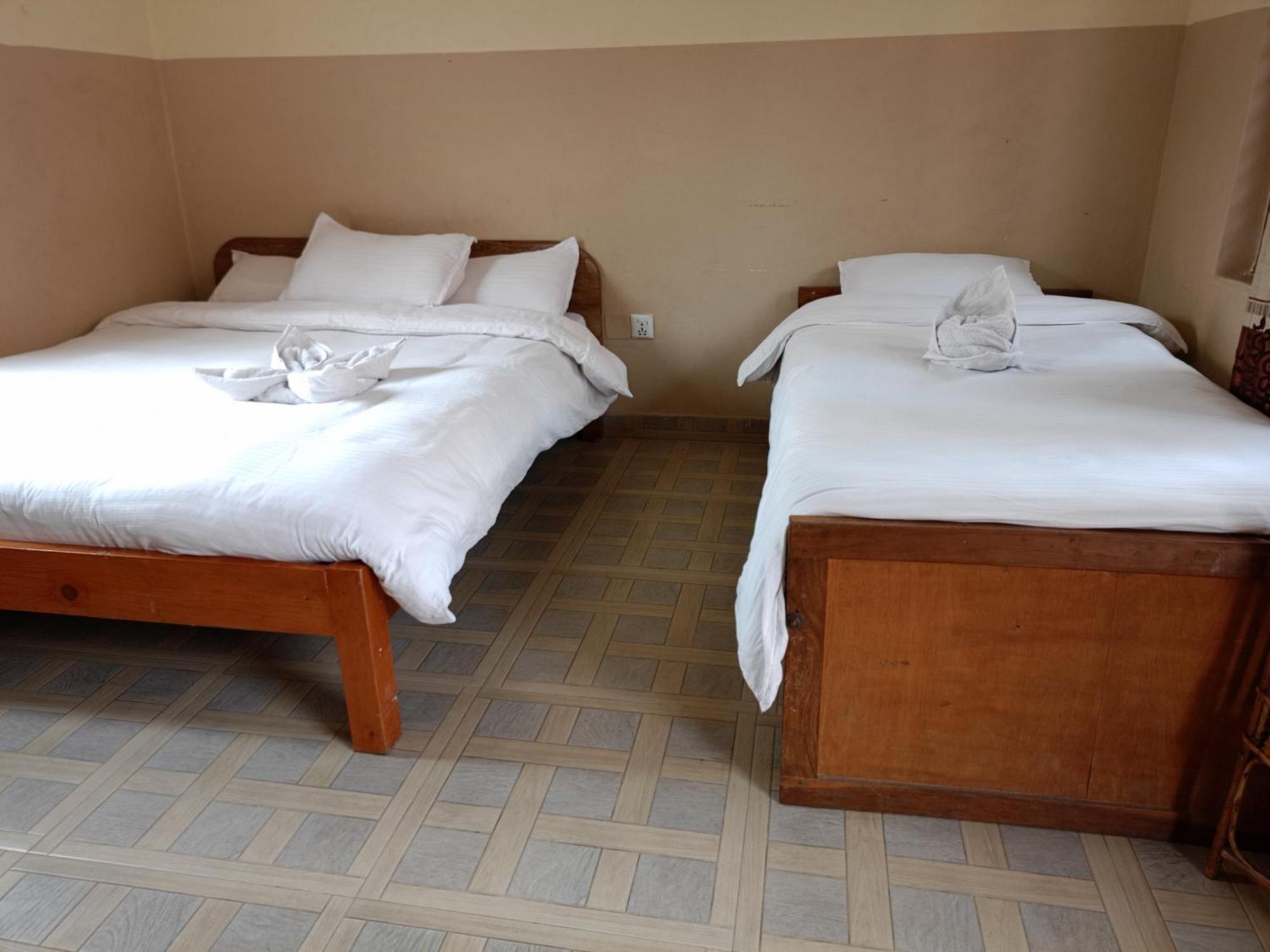 Pokhara Metro Eco Hotel Luaran gambar