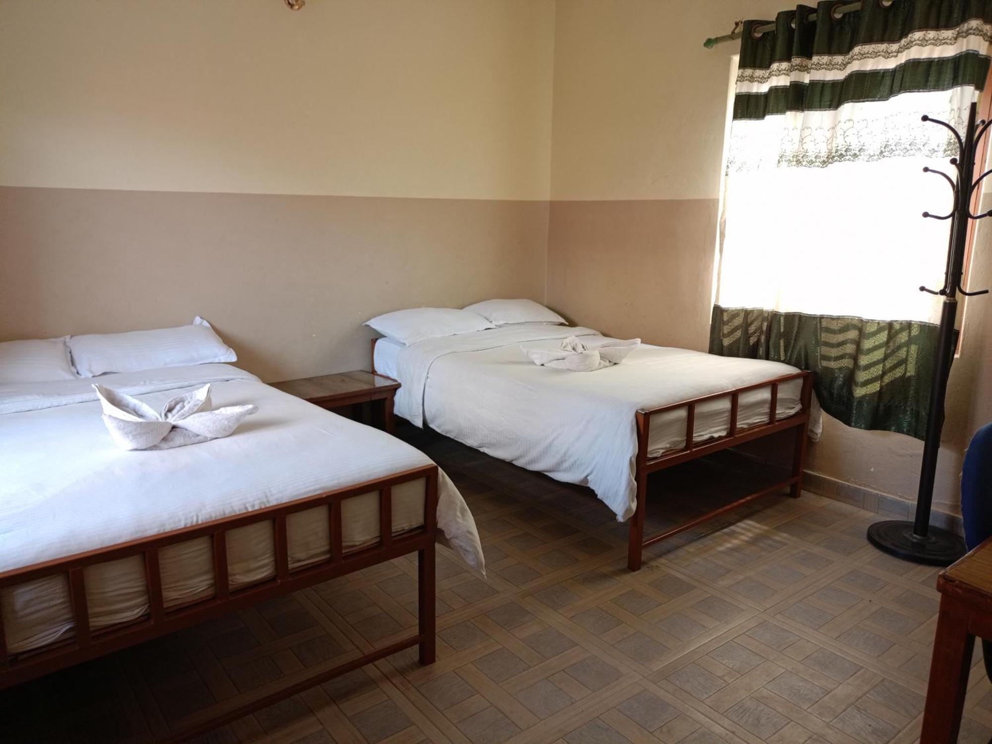 Pokhara Metro Eco Hotel Luaran gambar